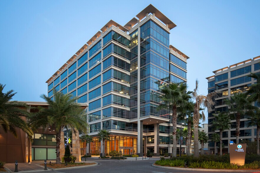 More Photos Of 4030 W Boy Scout Blvd, Tampa Office For Lease