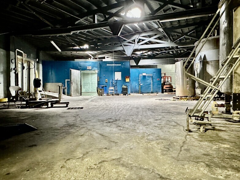 More Photos Of 181 Saluda St, Chester Warehouse For Lease