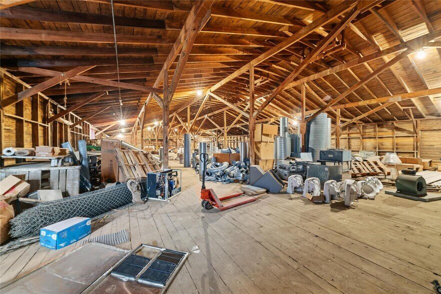 More Photos Of 1403 Blake Dr, Brownwood Warehouse For Sale