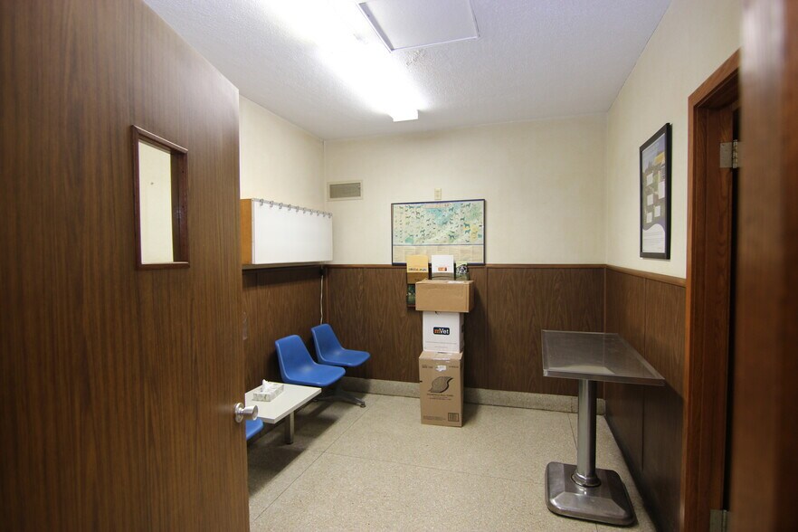 More Photos Of 2900 Belmont Ave, Youngstown Office For Sale