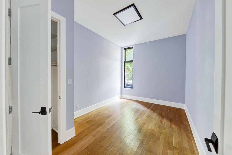More Photos Of 121 8th Ave, Brooklyn Apartments For Sale