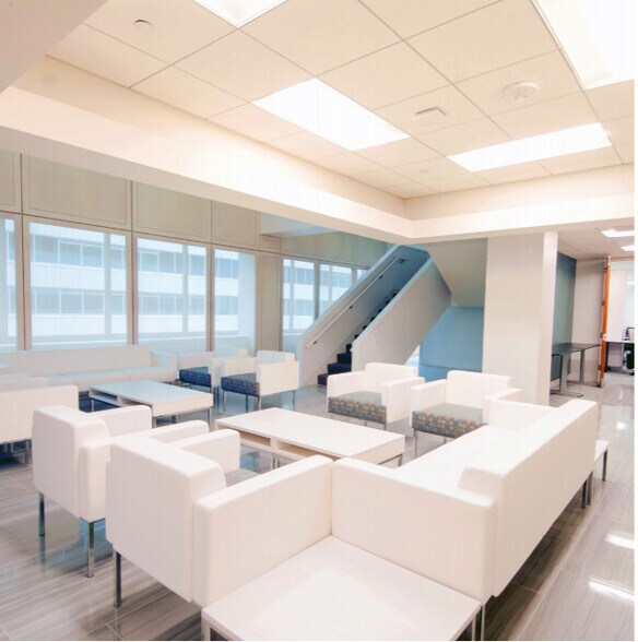 More Photos Of 1515 Market St, Philadelphia Office For Lease