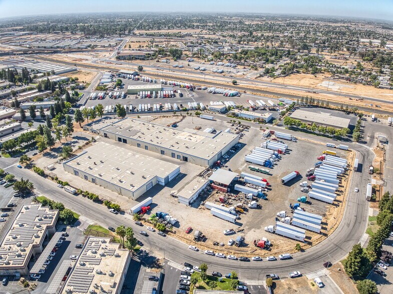 More Photos Of 5333 N Cornelia Ave, Fresno Warehouse For Sale