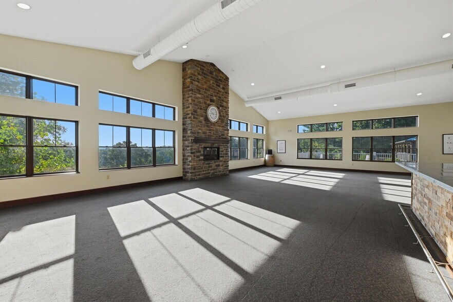 More Photos Of 2637 S Cleveland Massillon Rd, Barberton Winery Vineyard For Sale