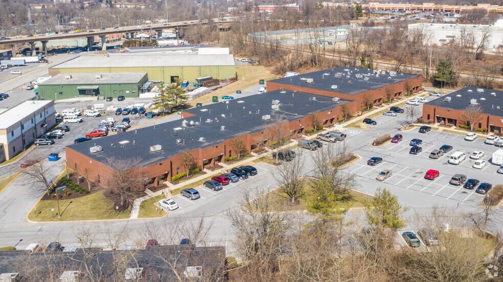 More Photos Of 11 Gwynns Mill Ct, Owings Mills Flex For Lease