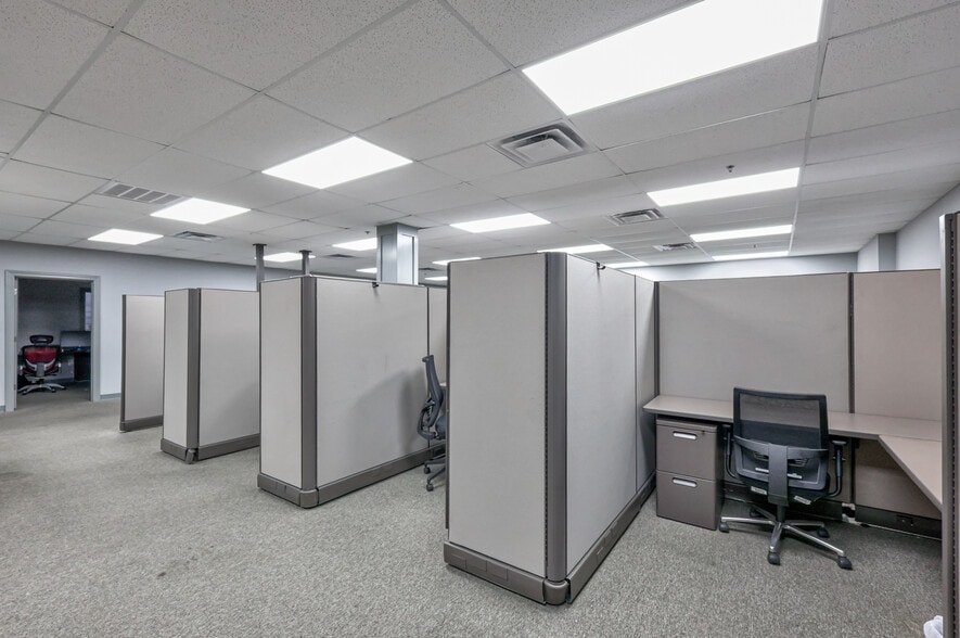 More Photos Of 831 Park Ave, Murfreesboro Manufacturing For Lease