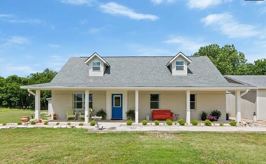 More Photos Of 296-300 Carmel Creekside Dr, Hutto Office Residential For Lease
