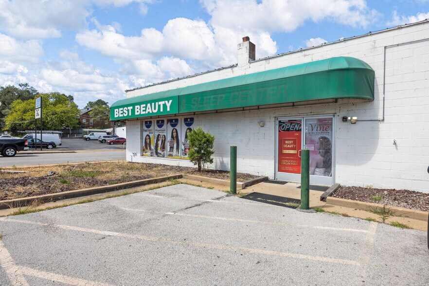 More Photos Of 110 S Florissant Rd, Saint Louis Storefront For Sale