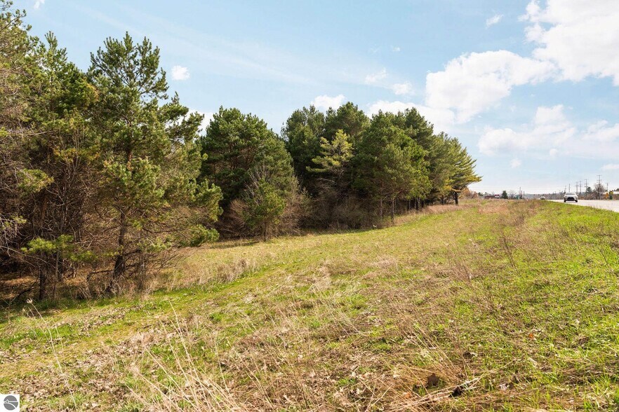 More Photos Of 2051 Garfield Ave, Traverse City Land For Sale
