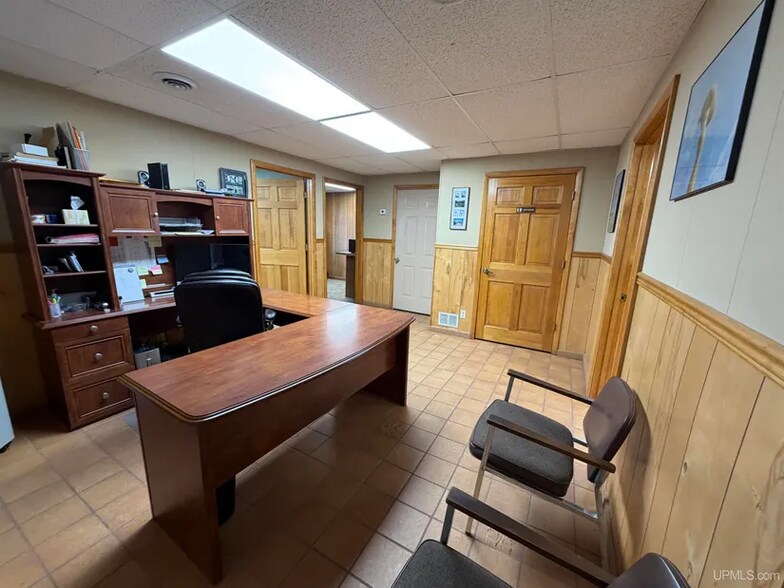 More Photos Of 7 Brebner Rd E, Negaunee Flex For Sale