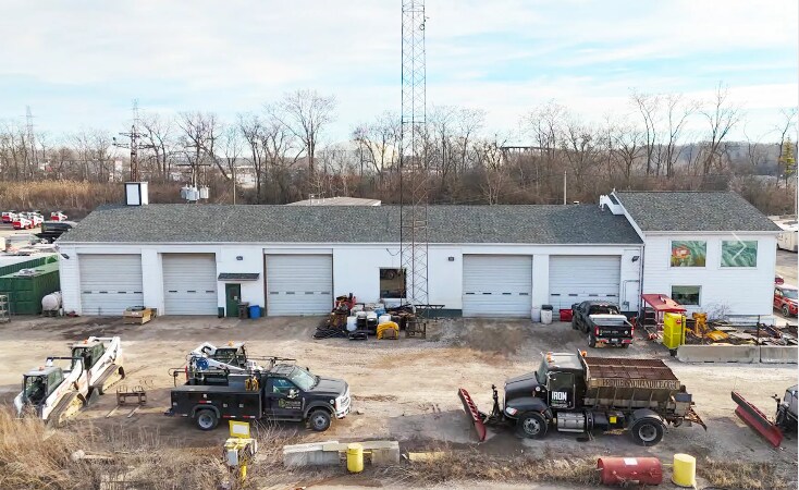 More Photos Of 13108 Grant Rd, Lemont Industrial For Lease