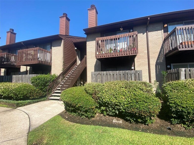 More Photos Of , Houston Multifamily For Sale