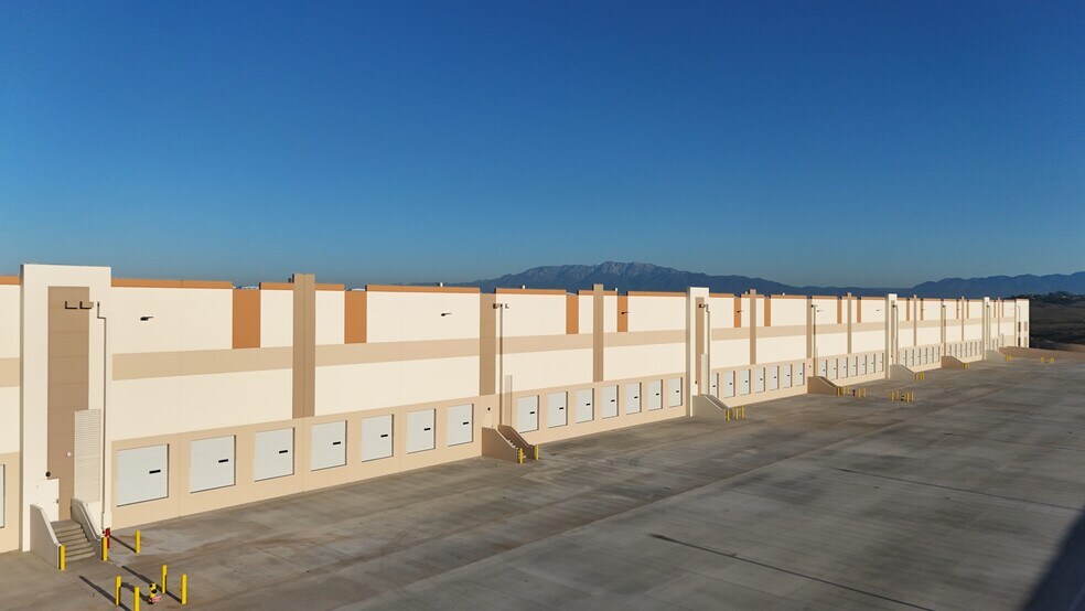 More Photos Of 1000 E Alessandro Blvd, Riverside Unknown For Lease