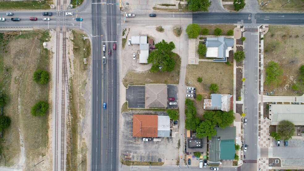 More Photos Of 107 N US Hwy 183, Leander Storefront For Sale