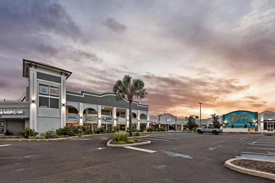 More Photos Of 34200-34340 US Highway 19, Palm Harbor Unknown For Lease