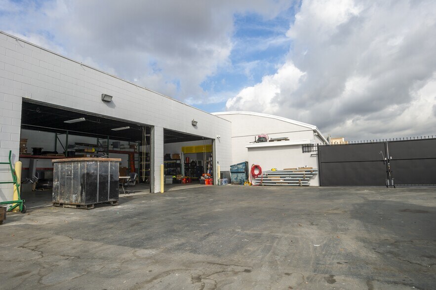 More Photos Of 8046 Main St, Stanton Freestanding For Sale