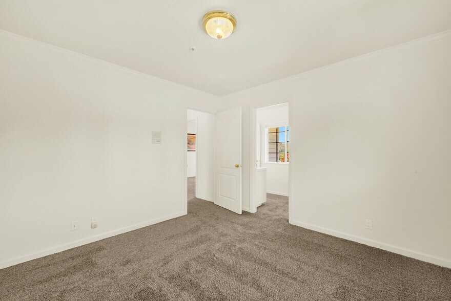 More Photos Of 5050 Melissa Ln, Vacaville Light Manufacturing For Sale