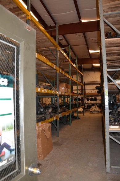 More Photos Of 2790 Wysor Rd, Draper Truck Terminal For Sale