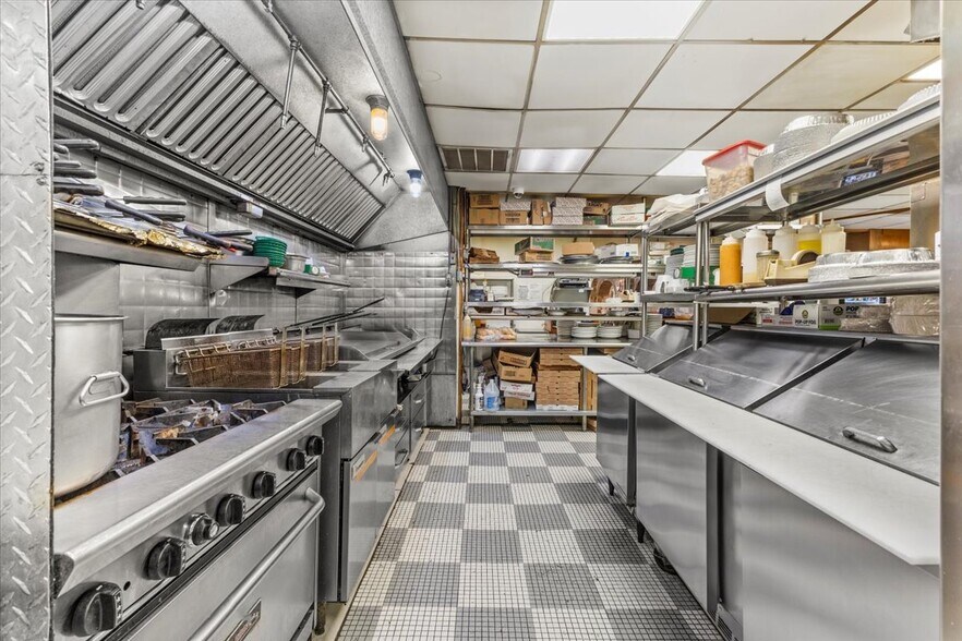 More Photos Of 232 W Moorestown Rd, Wind Gap Restaurant For Sale