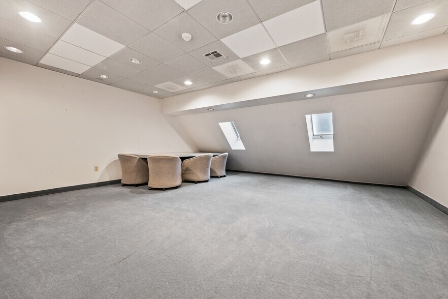 More Photos Of 177 Main St, Gorham Bank For Sale