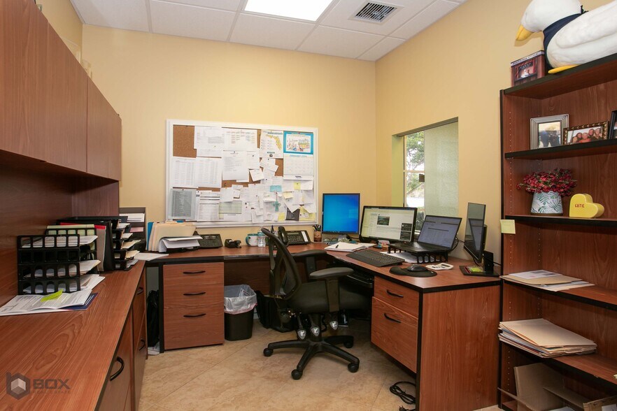 More Photos Of 5491 N University Dr, Coral Springs Office For Lease
