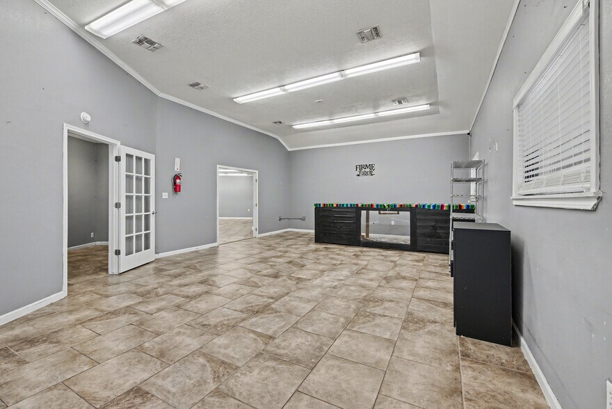 More Photos Of 1227 S College Ave, Bryan Office For Sale