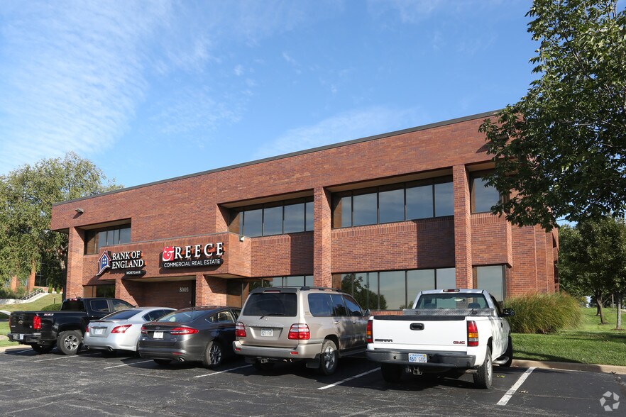 More Photos Of 8005 W 110th St, Overland Park Medical For Lease