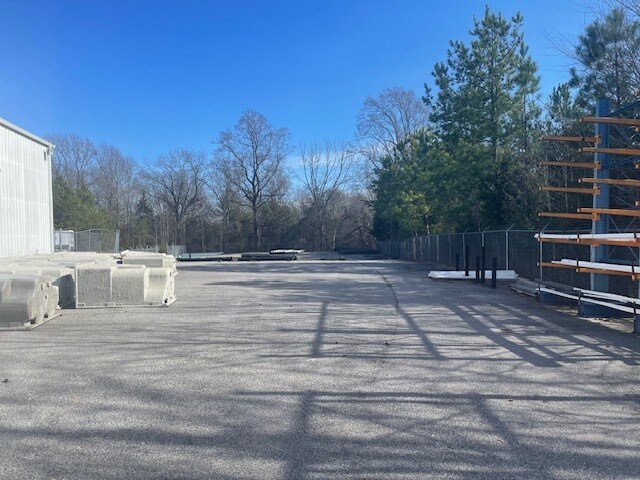 More Photos Of 2799 W Third St, Farmville Warehouse For Sale