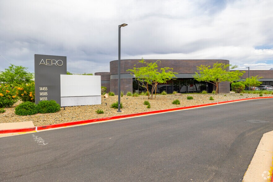 More Photos Of 14505 N Hayden Rd, Scottsdale Light Distribution For Lease