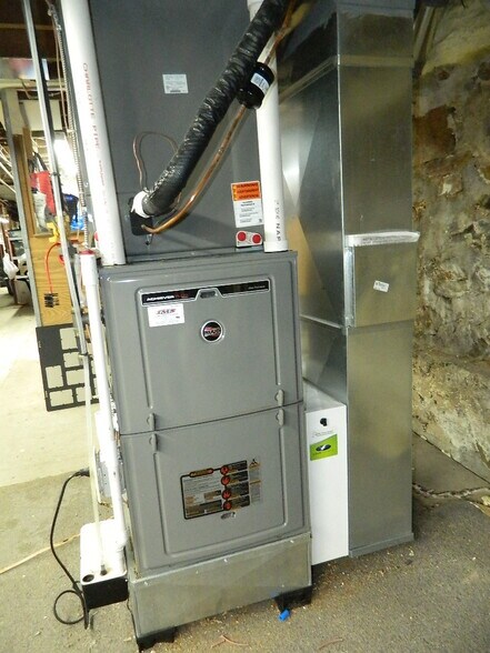 More Photos Of 667 Prentice St, Granite Falls Storefront For Sale