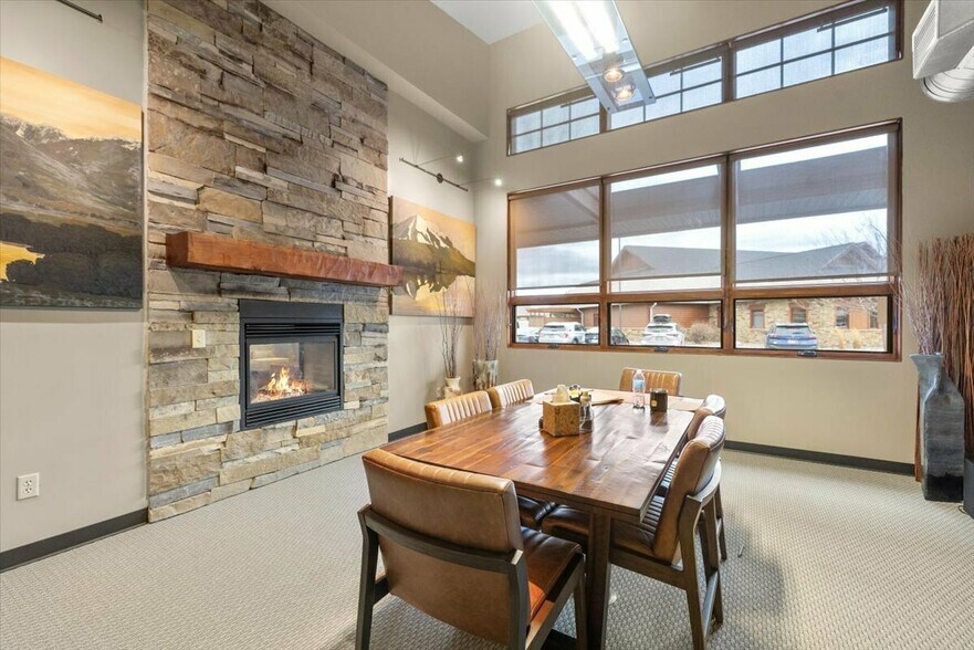 More Photos Of 1631 Zimmerman Trl, Billings Office For Sale
