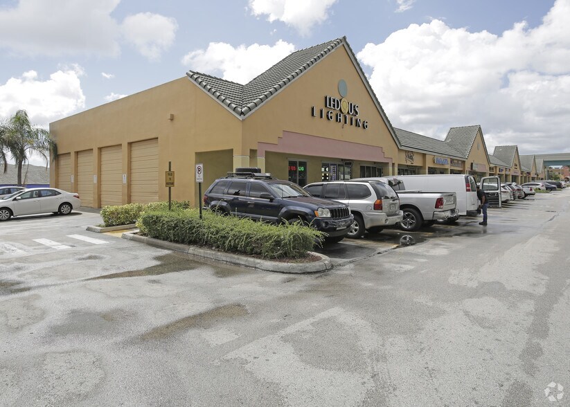 More Photos Of 2713 NW 79th Ave, Doral Unknown For Lease