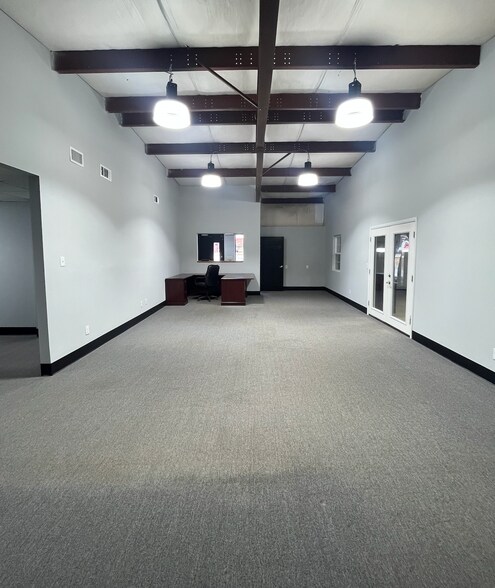 More Photos Of 1155 Rogers Bridge Rd, Duncan Industrial For Lease