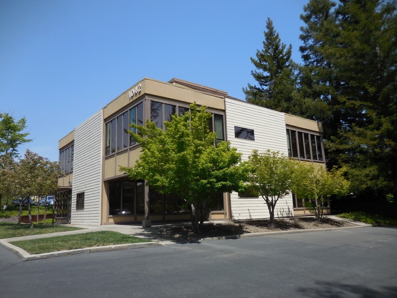 Primary Photo Of 1042 Country Club Dr, Moraga Office For Lease