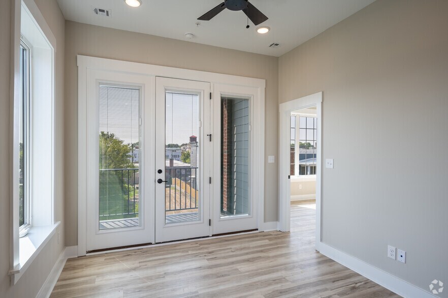 More Photos Of 1421 Bainbridge St, Richmond Apartments For Sale