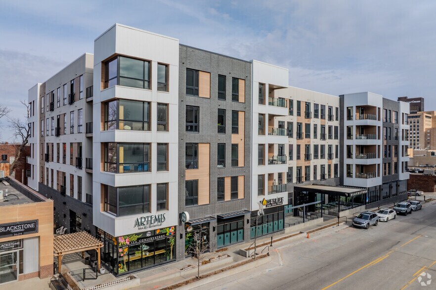 More Photos Of 3618 Farnam St, Omaha Apartments For Lease