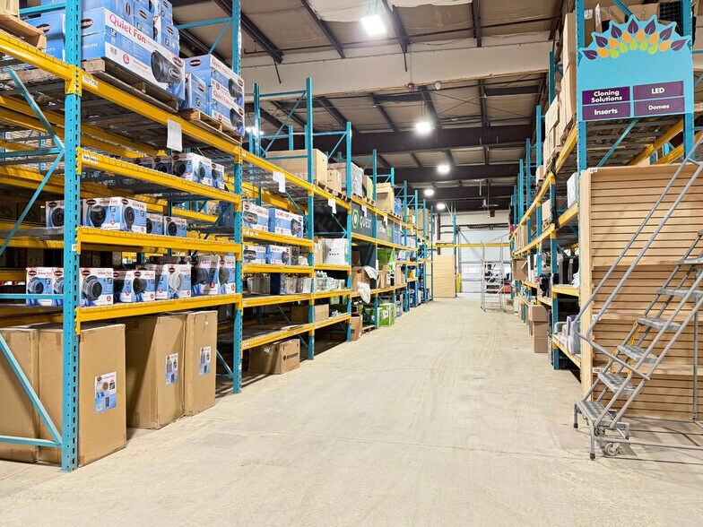 More Photos Of 510 Wilson St, Brewer Freestanding For Lease