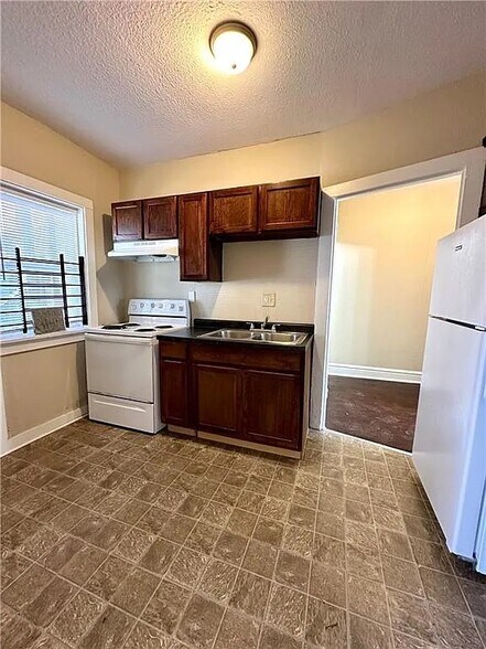 More Photos Of 2712 E 26th St, Kansas City Apartments For Sale
