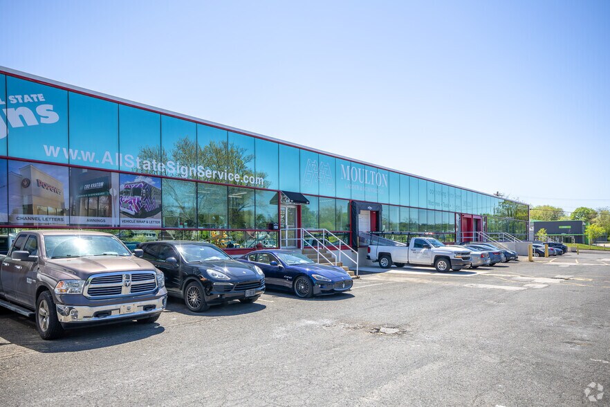 More Photos Of 2381 Philmont Ave, Huntingdon Valley Warehouse For Lease