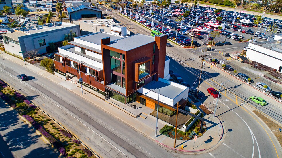 More Photos Of 6960 S Centinela Ave, Culver City Loft Creative Space For Sale