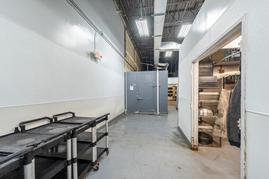 More Photos Of 5150 N State Road 7, North Lauderdale Refrigeration Cold Storage For Lease