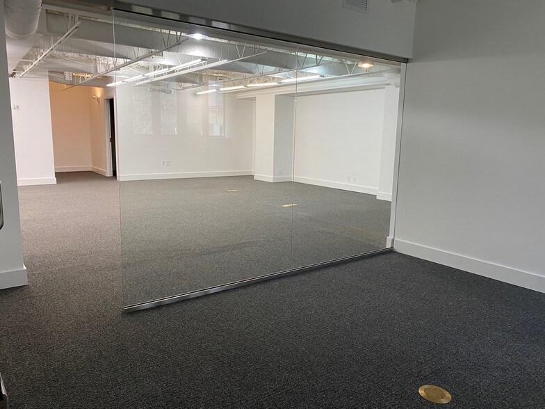 More Photos Of 4565 Ponce de Leon Blvd, Coral Gables Office For Lease