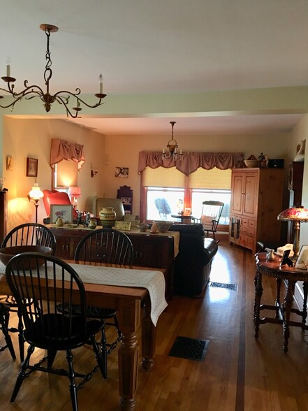 More Photos Of 9013 State Route 414, Lodi Restaurant For Sale