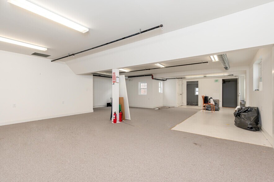 More Photos Of 192-194 West St, Annapolis Storefront Retail Office For Lease