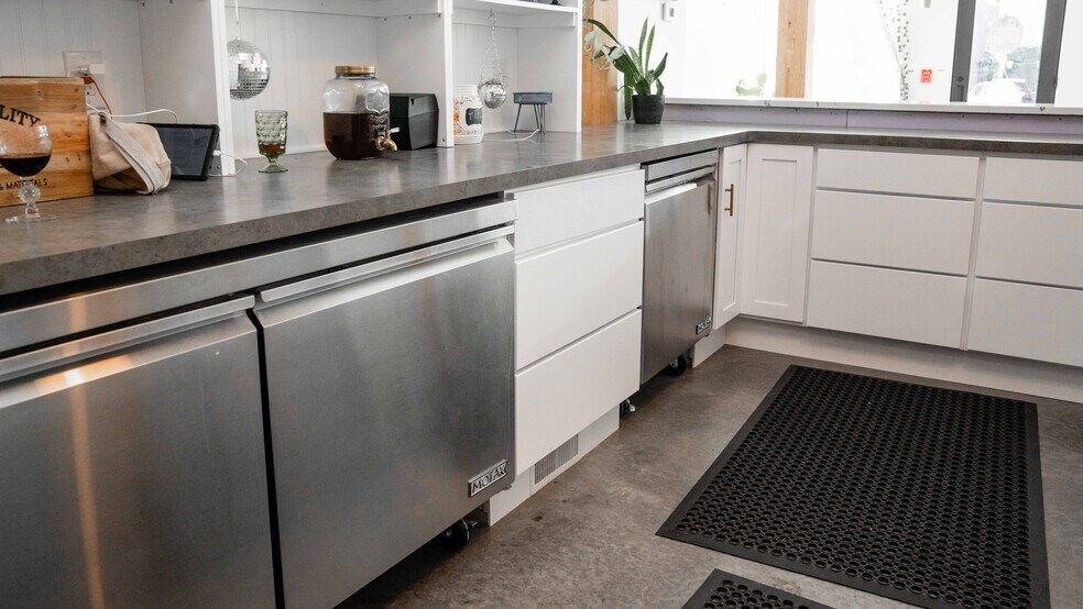 More Photos Of 15 Allen St, Buffalo Apartments For Lease