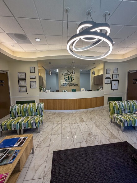 More Photos Of 2950 W Horizon Ridge Pky, Henderson Office For Sale