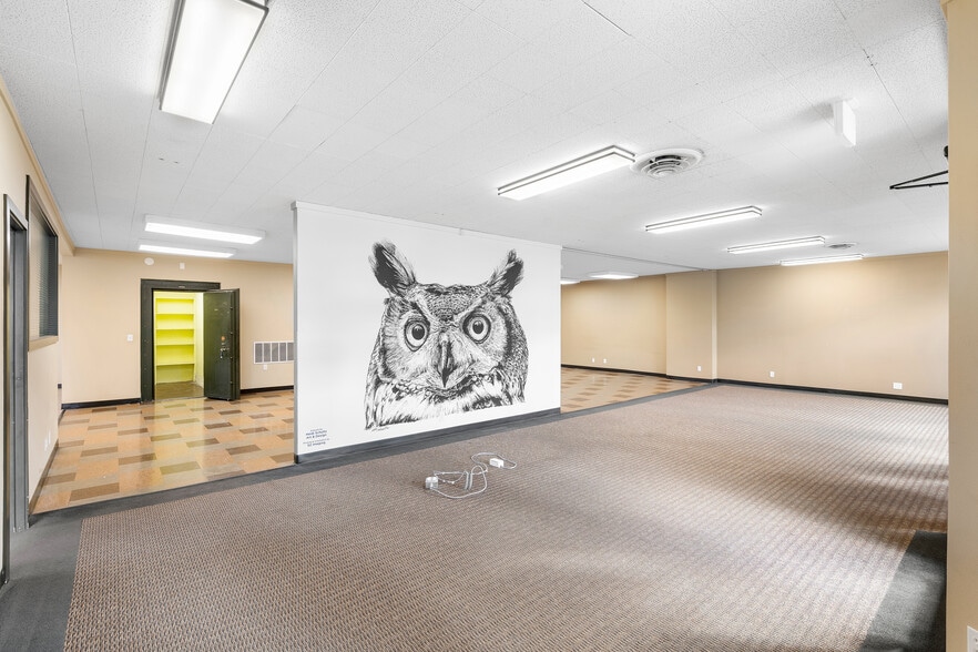 More Photos Of 305 NE Russell St, Portland Light Manufacturing For Lease