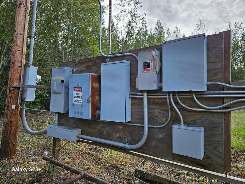 More Photos Of 4443 Moose Creek, North Pole Industrial For Lease