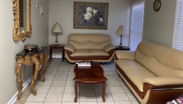 More Photos Of 652 Exchange Pl, Lilburn Office For Lease