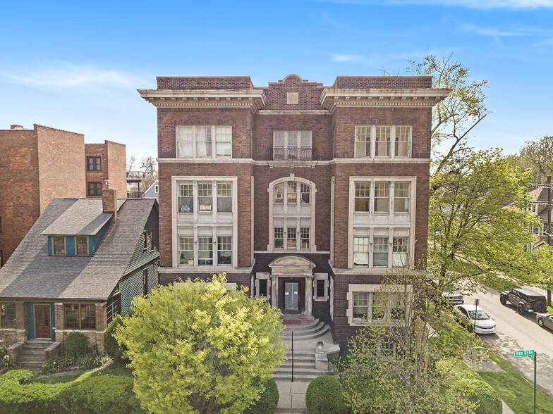 Primary Photo Of 1121 Van Dyke St, Detroit Apartments For Sale